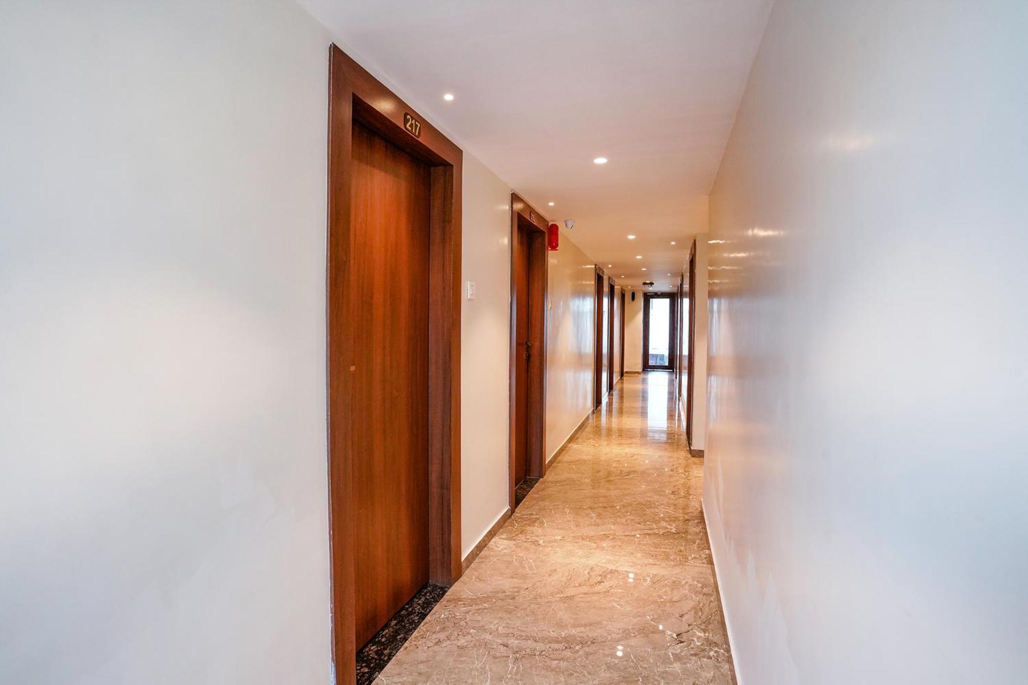 Hotel Czar Inn - Vashi Navi Mumbai Extérieur photo