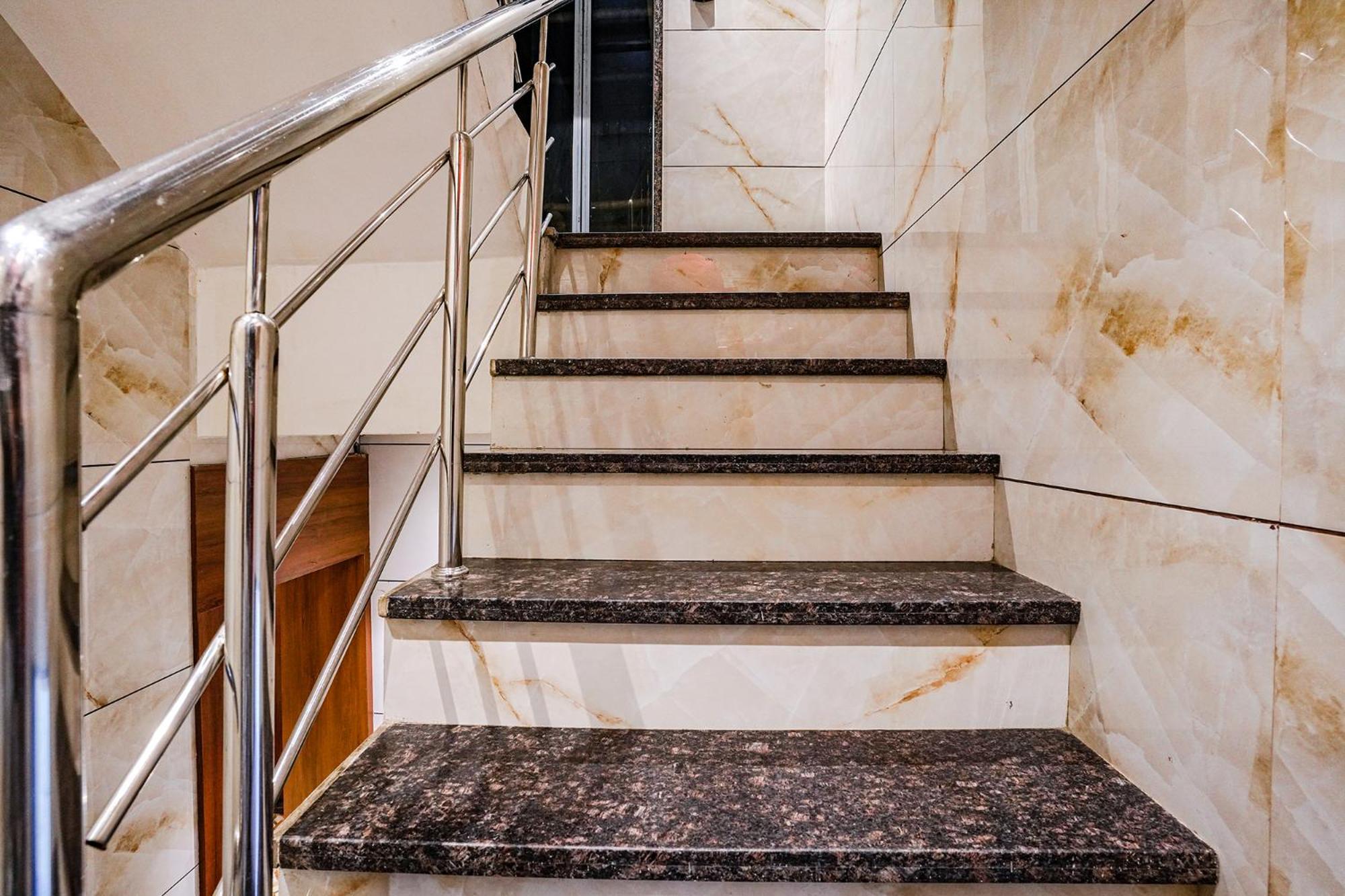 Hotel Czar Inn - Vashi Navi Mumbai Extérieur photo