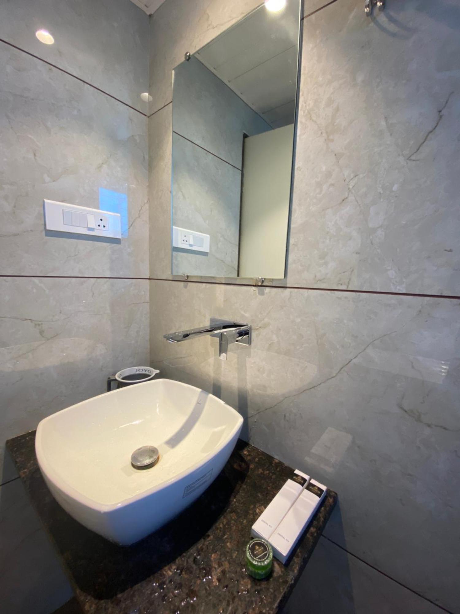 Hotel Czar Inn - Vashi Navi Mumbai Extérieur photo