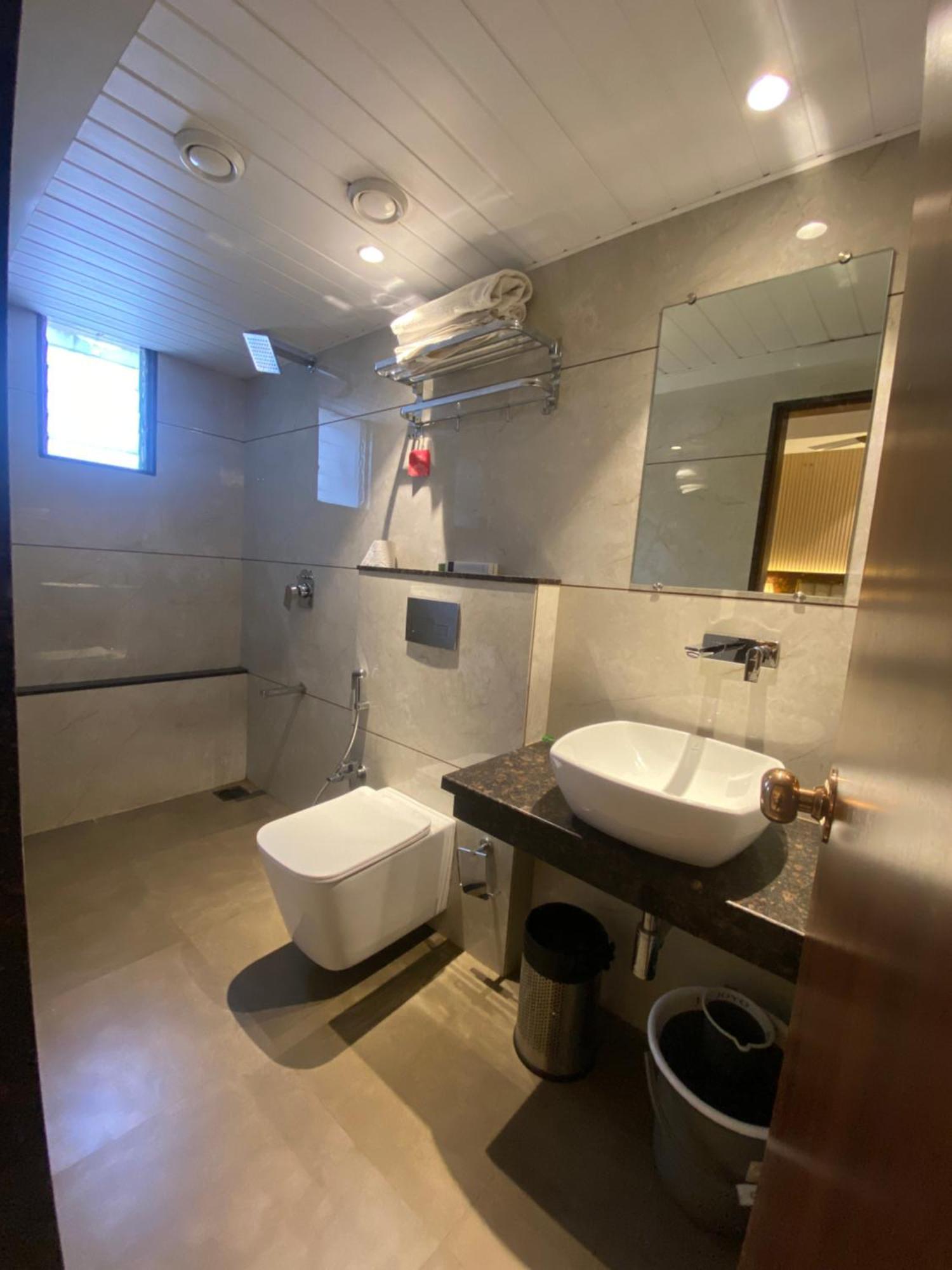 Hotel Czar Inn - Vashi Navi Mumbai Extérieur photo
