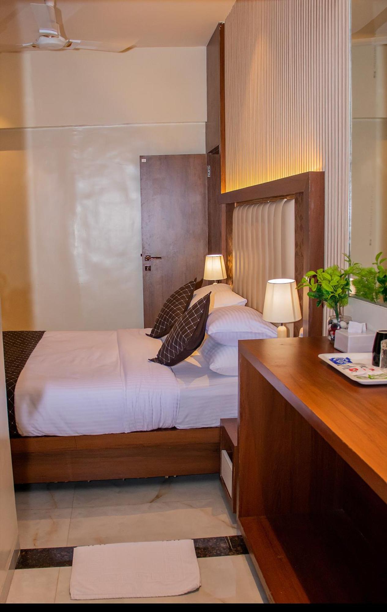 Hotel Czar Inn - Vashi Navi Mumbai Extérieur photo